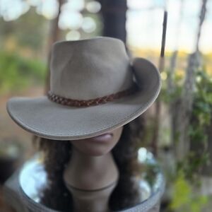 Jacaru Australia Wallaroo Suede Tan Outback Cowboy Hat Size Medium